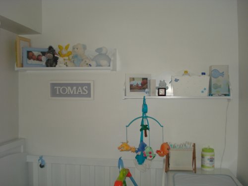 Foto dormitorio infantil detalle estante